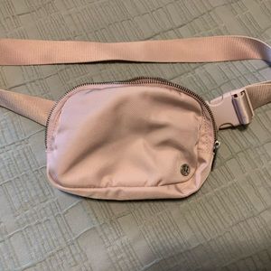 Like new Lululemon belt bag / crossbody